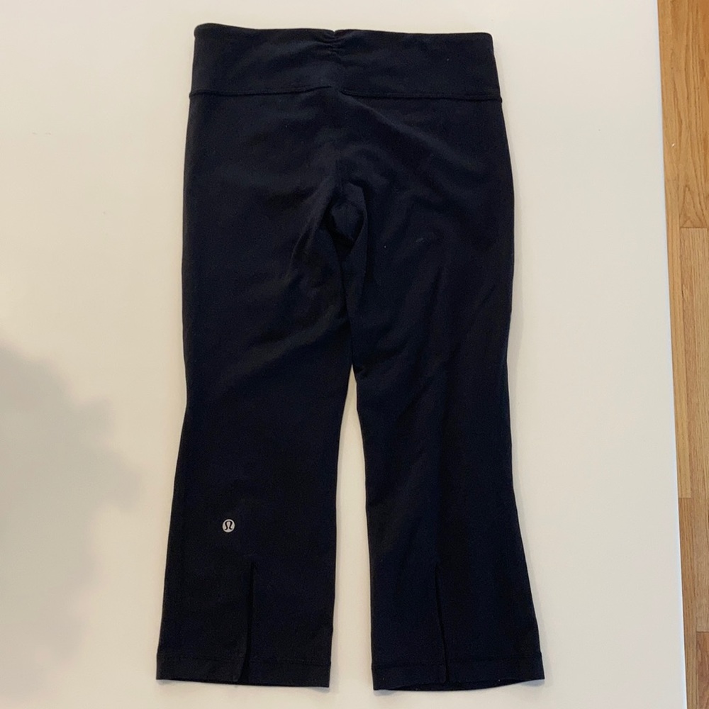 Lululemon straight leg cropped legging